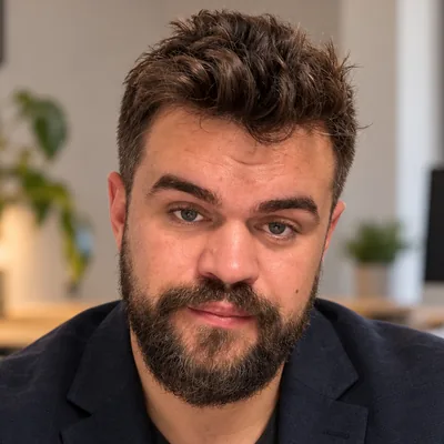 Nikola Vračević, osnivač Upadljivog